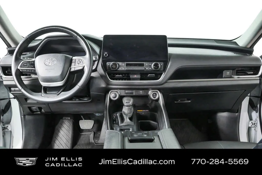 2024 Toyota Grand Highlander XLE thumbnail 18