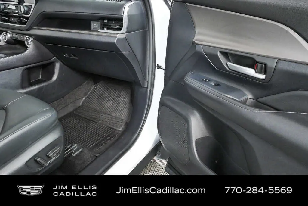 2024 Toyota Grand Highlander XLE thumbnail 23
