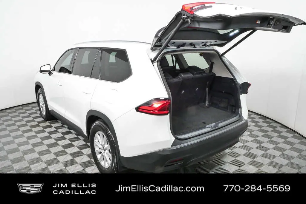 2024 Toyota Grand Highlander XLE thumbnail 27