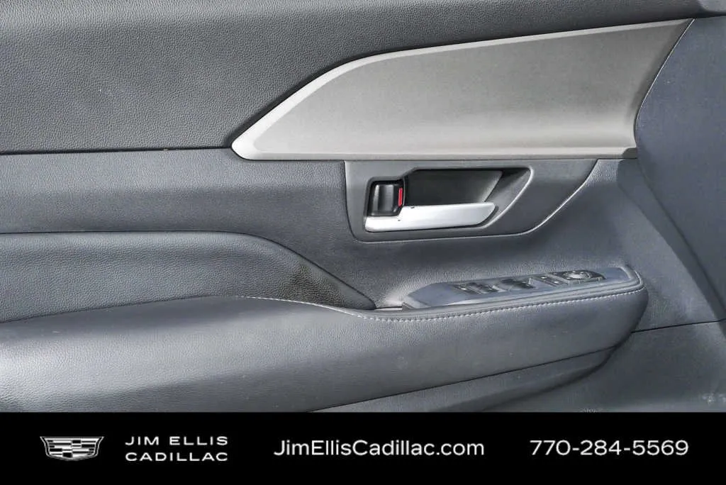 2024 Toyota Grand Highlander XLE thumbnail 6