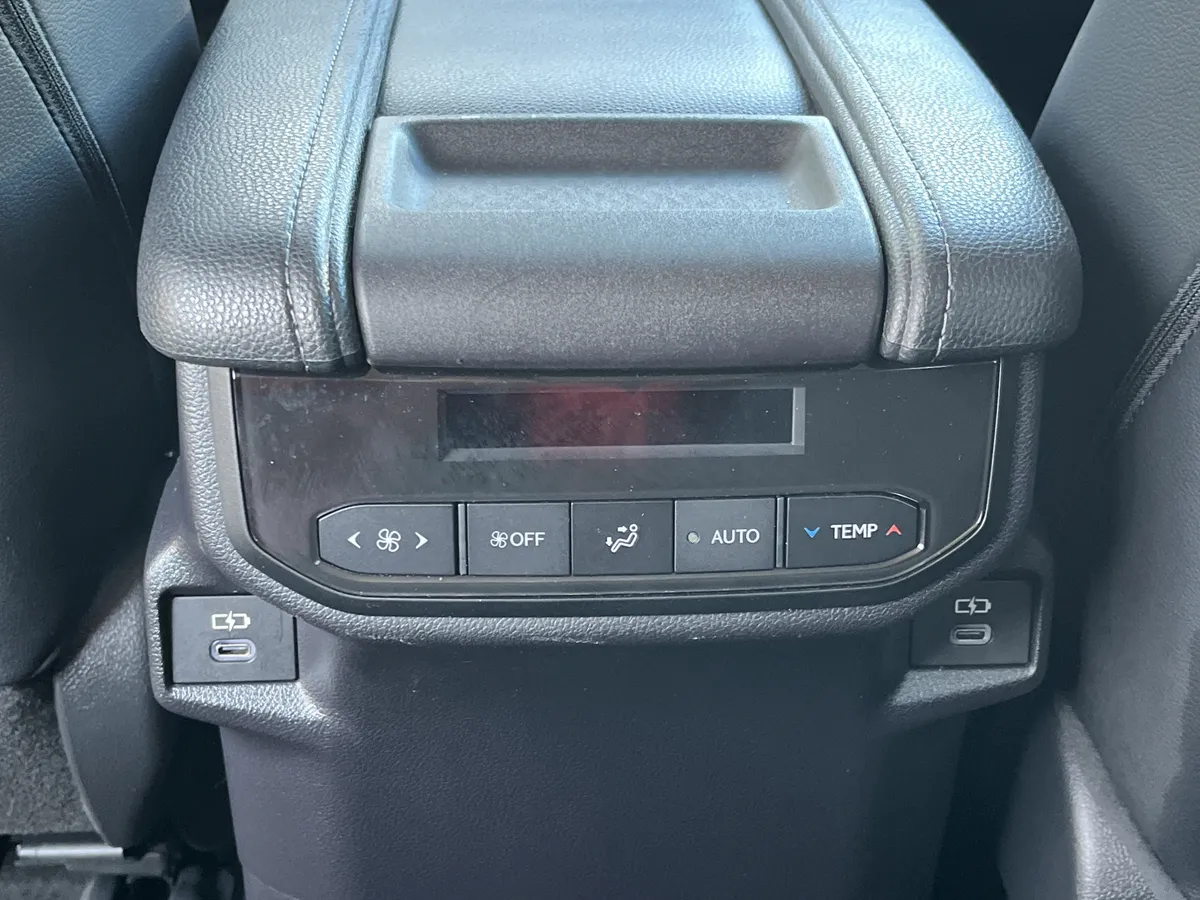 2024 Toyota Grand Highlander XLE thumbnail 22