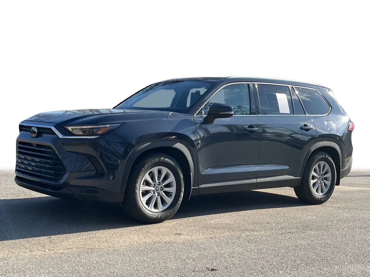 2024 Toyota Grand Highlander XLE thumbnail 24