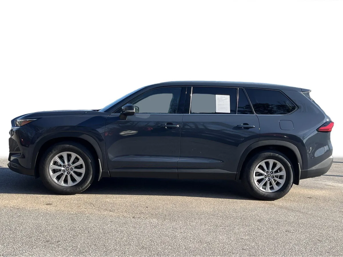 2024 Toyota Grand Highlander XLE thumbnail 25