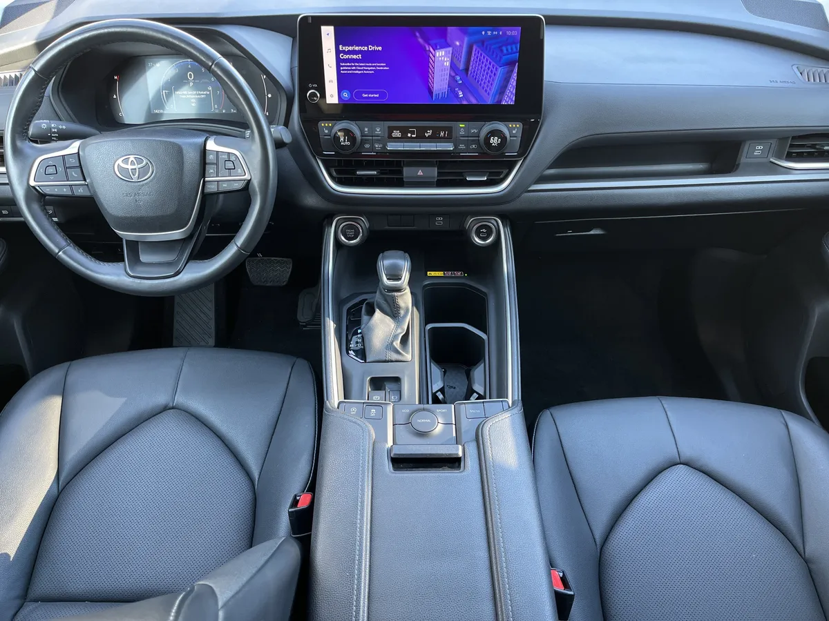 2024 Toyota Grand Highlander XLE thumbnail 3