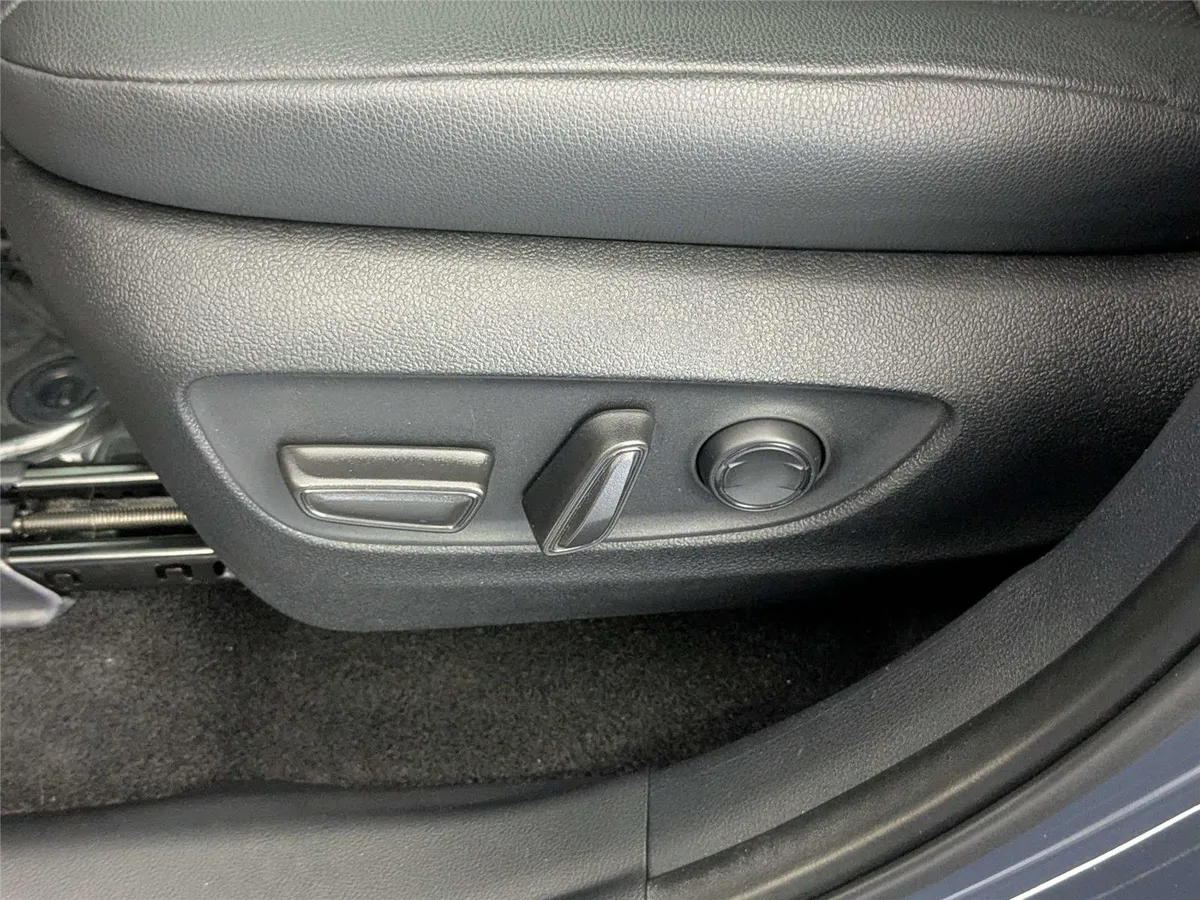 2024 Toyota Grand Highlander XLE thumbnail 13