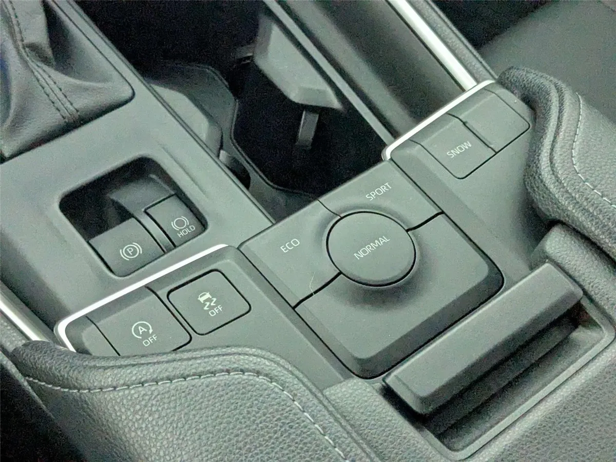 2024 Toyota Grand Highlander XLE thumbnail 24