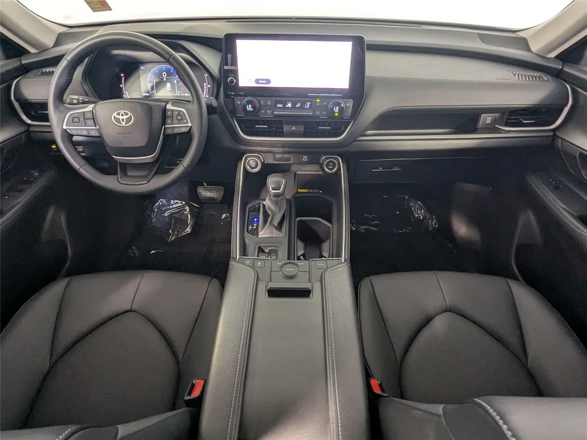 2024 Toyota Grand Highlander XLE thumbnail 39