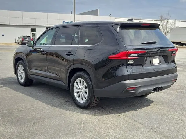2024 Toyota Grand Highlander XLE thumbnail 11