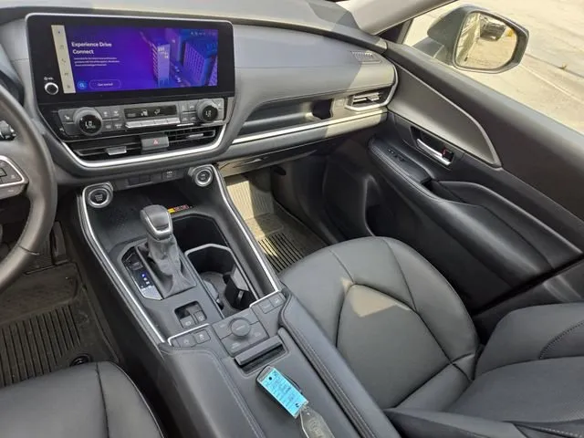 2024 Toyota Grand Highlander XLE thumbnail 22
