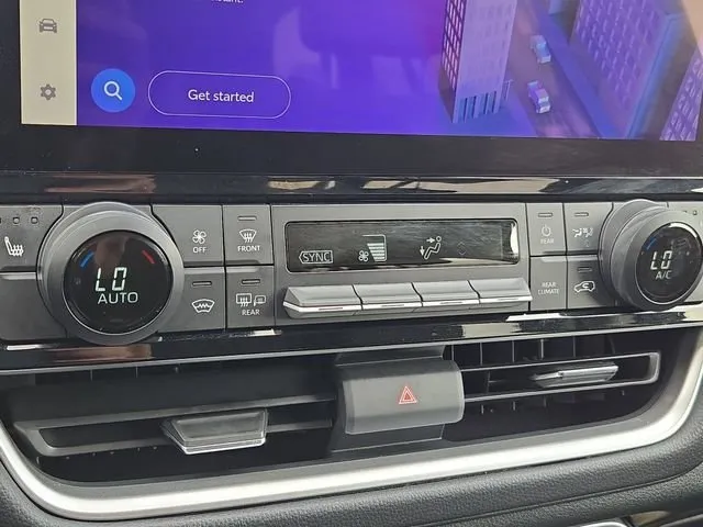 2024 Toyota Grand Highlander XLE thumbnail 30