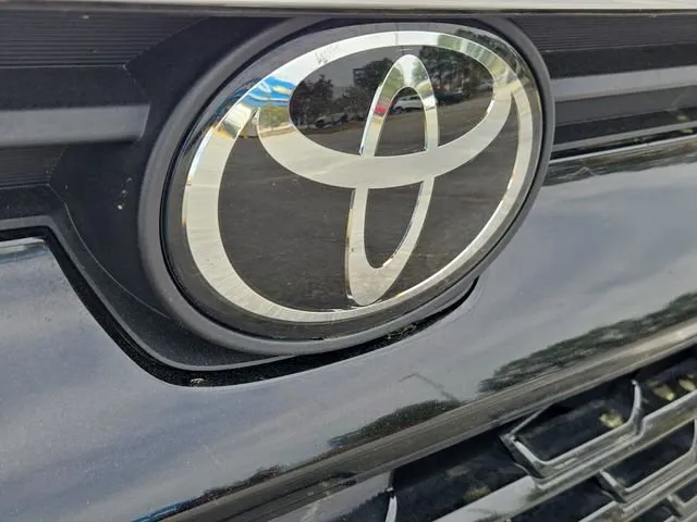 2024 Toyota Grand Highlander XLE thumbnail 6
