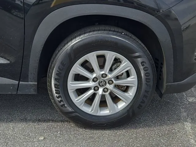 2024 Toyota Grand Highlander XLE thumbnail 7