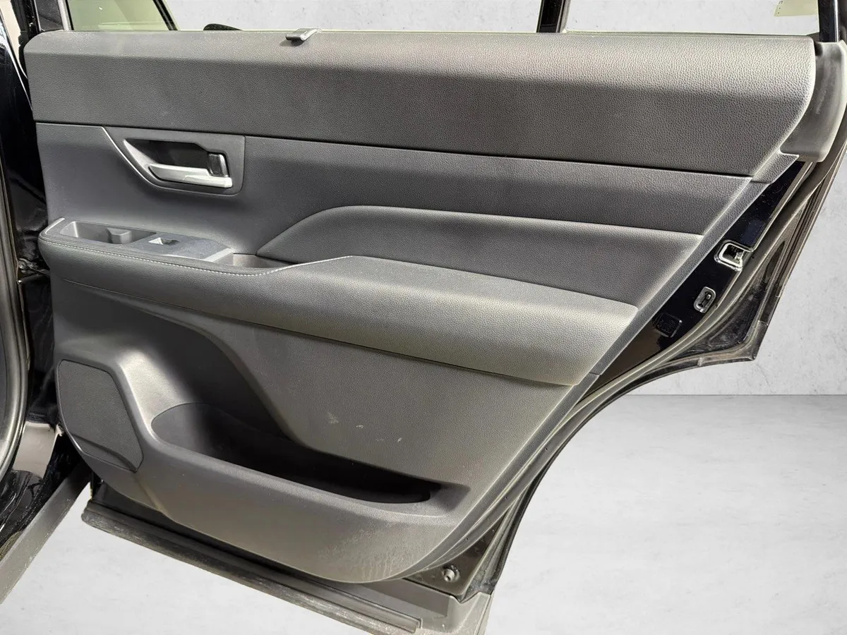 2024 Toyota Grand Highlander XLE thumbnail 17