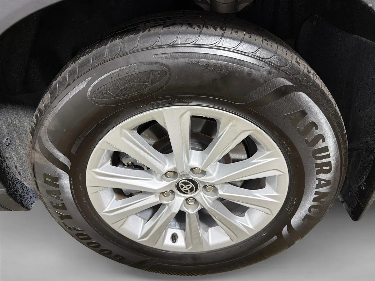 2024 Toyota Grand Highlander XLE thumbnail 21
