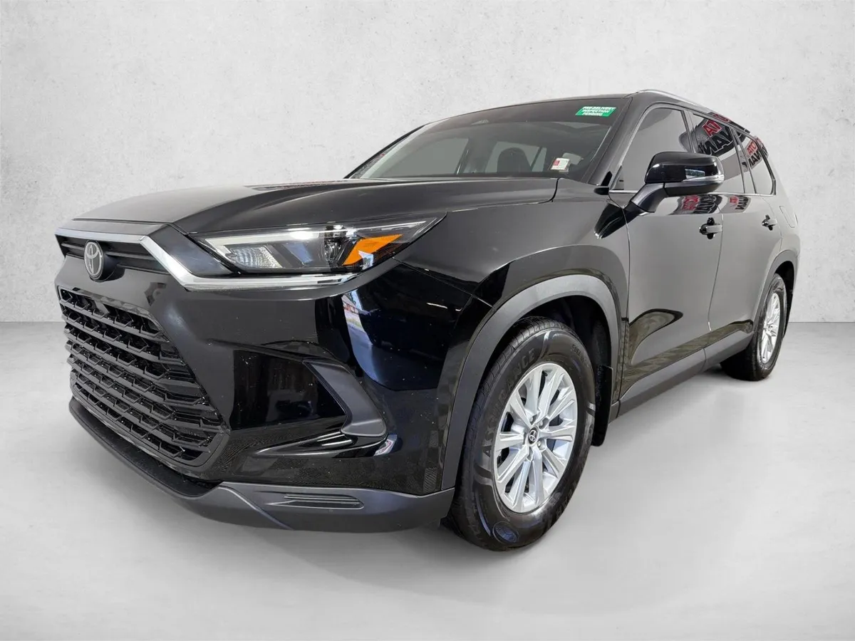 2024 Toyota Grand Highlander XLE thumbnail 8