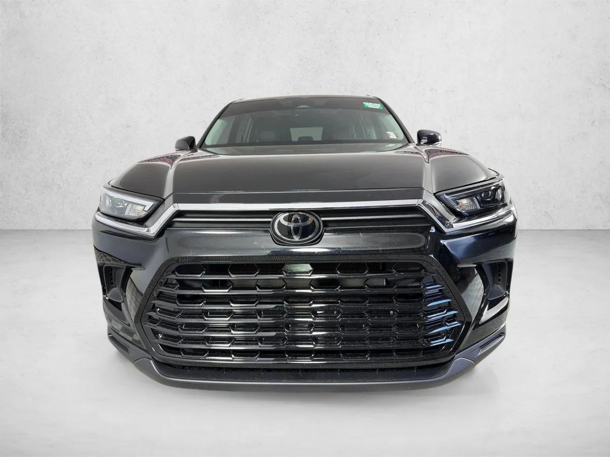 2024 Toyota Grand Highlander XLE thumbnail 9