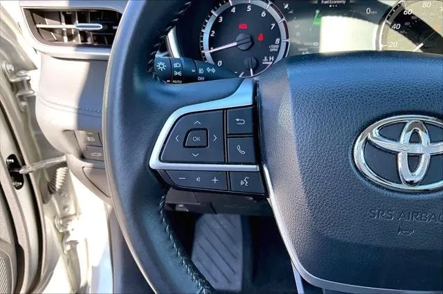 2024 Toyota HIGHLANDER thumbnail 23
