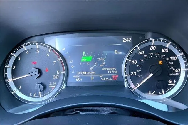 2024 Toyota HIGHLANDER thumbnail 25