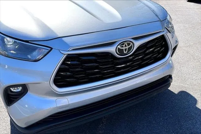 2024 Toyota HIGHLANDER thumbnail 29