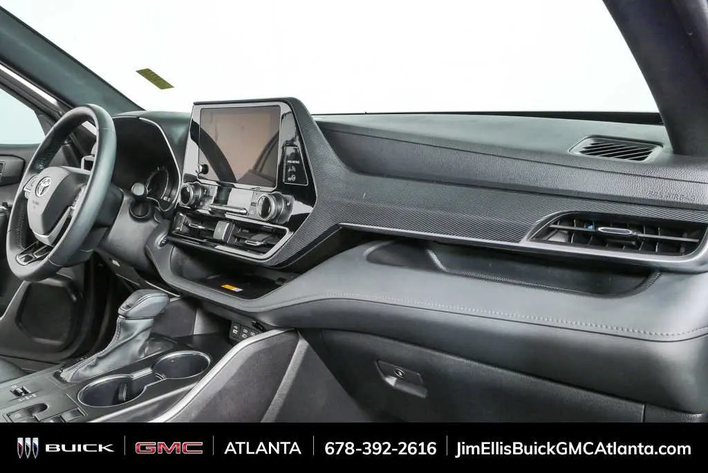 2024 Toyota Highlander LE thumbnail 21