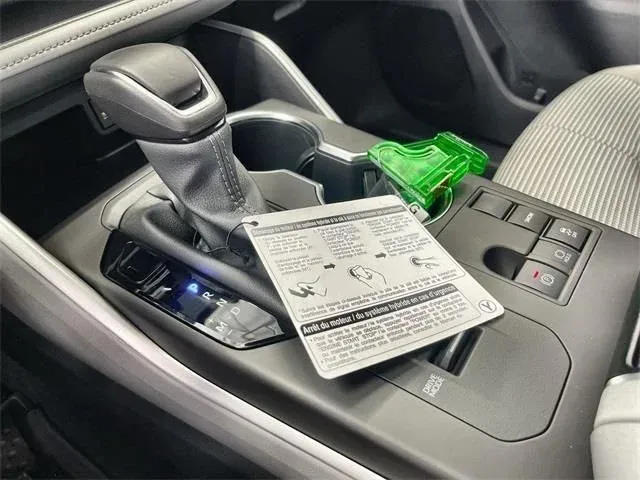 2024 Toyota Highlander LE thumbnail 20