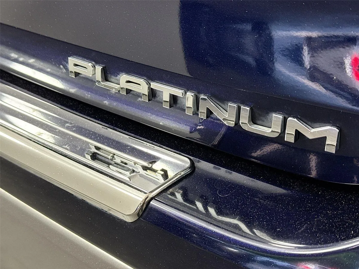 2024 Toyota Highlander Platinum thumbnail 15