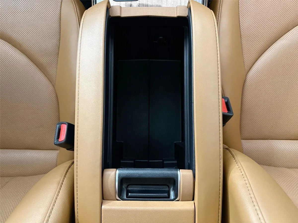 2024 Toyota Highlander Platinum thumbnail 36