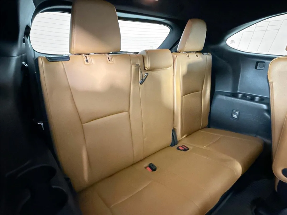 2024 Toyota Highlander Platinum thumbnail 43