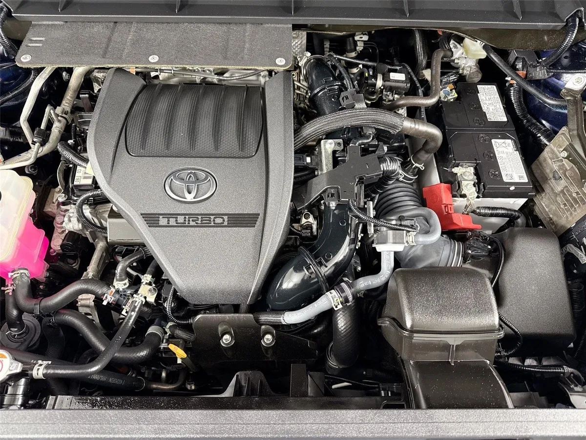 2024 Toyota Highlander Platinum thumbnail 47