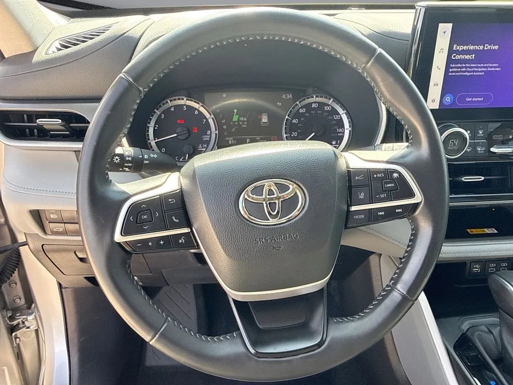 2024 Toyota Highlander XLE thumbnail 21