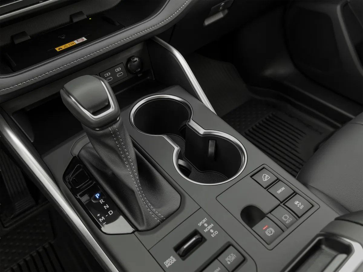 2024 Toyota Highlander XLE thumbnail 25