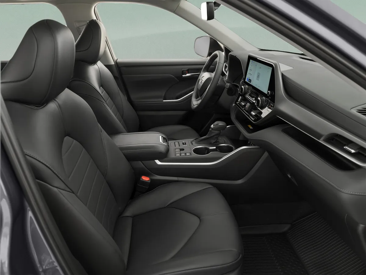 2024 Toyota Highlander XLE thumbnail 28