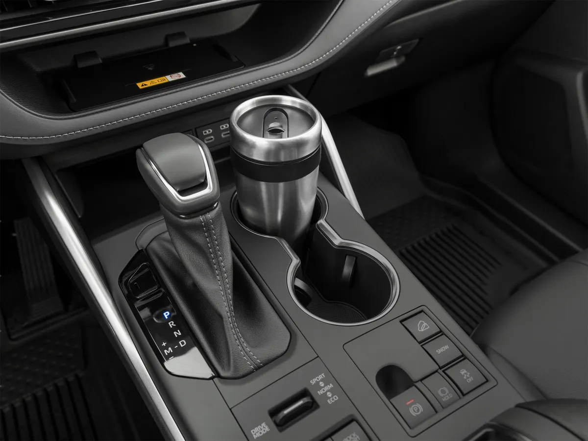 2024 Toyota Highlander XLE thumbnail 32