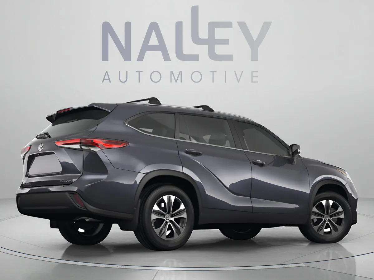 2024 Toyota Highlander XLE thumbnail 5