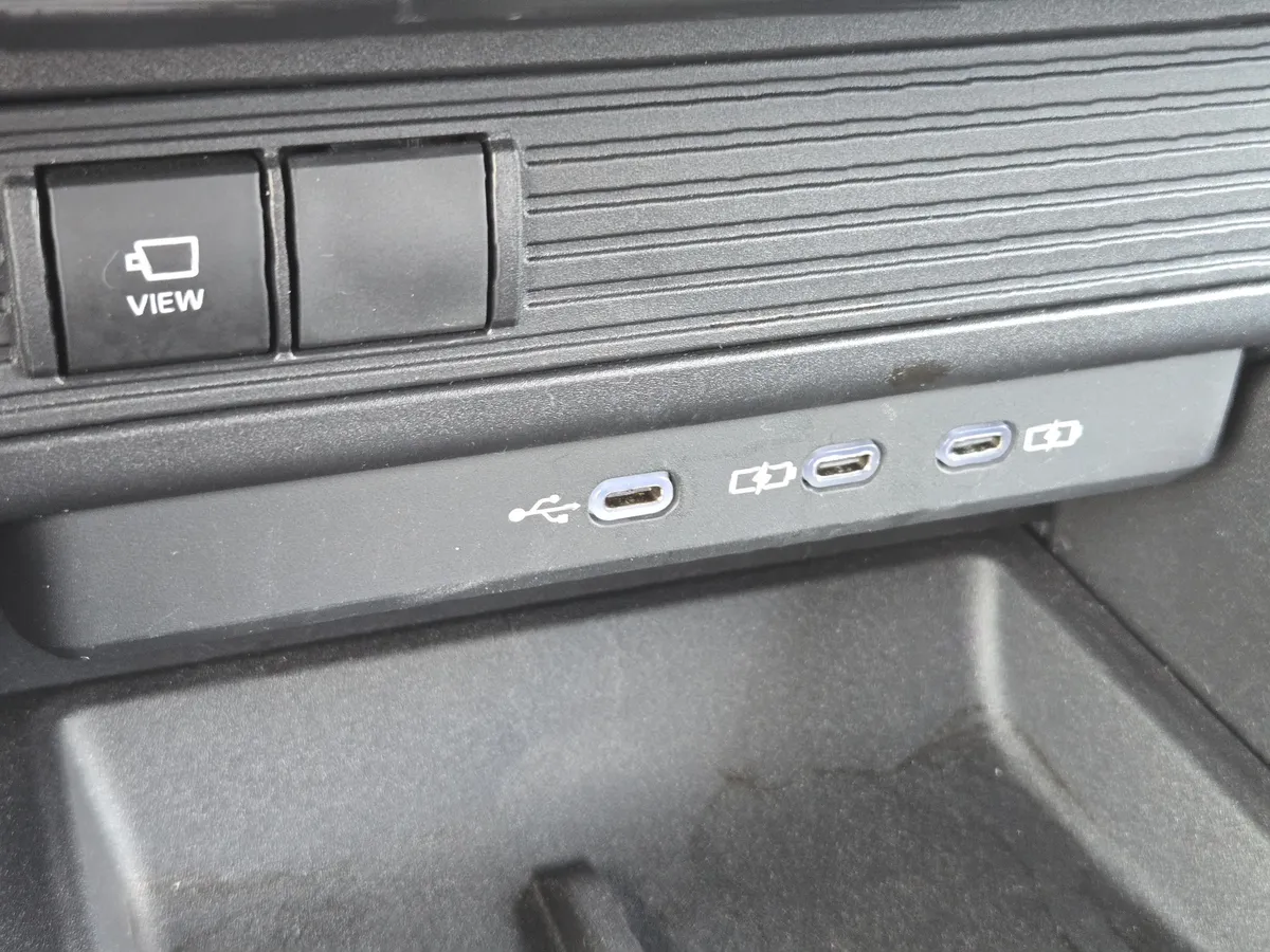 2024 Toyota Land Cruiser Base thumbnail 22
