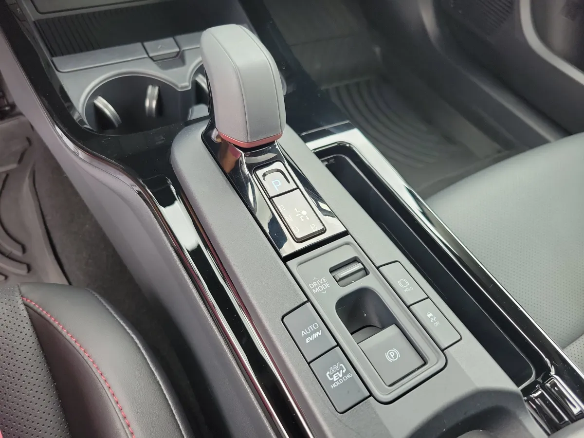 2024 Toyota Prius Prime XSE Premium thumbnail 13