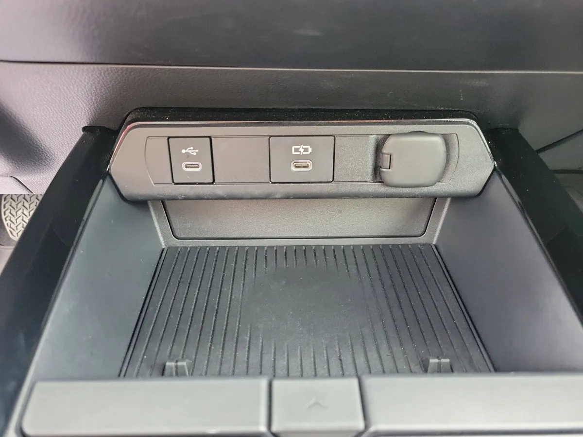 2024 Toyota Prius Prime XSE Premium thumbnail 14