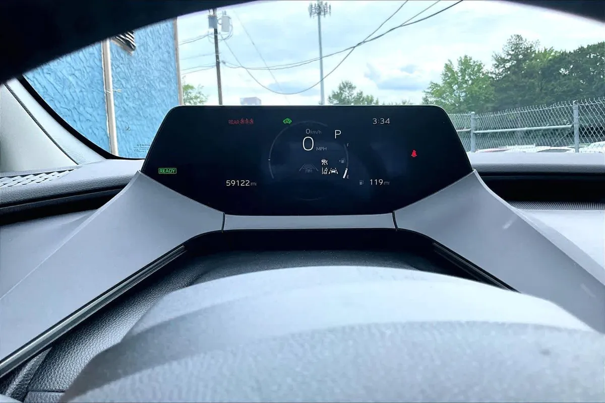2024 Toyota Prius XLE thumbnail 26