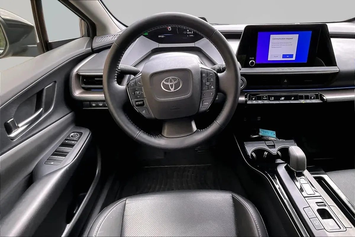 2024 Toyota Prius XLE thumbnail 6