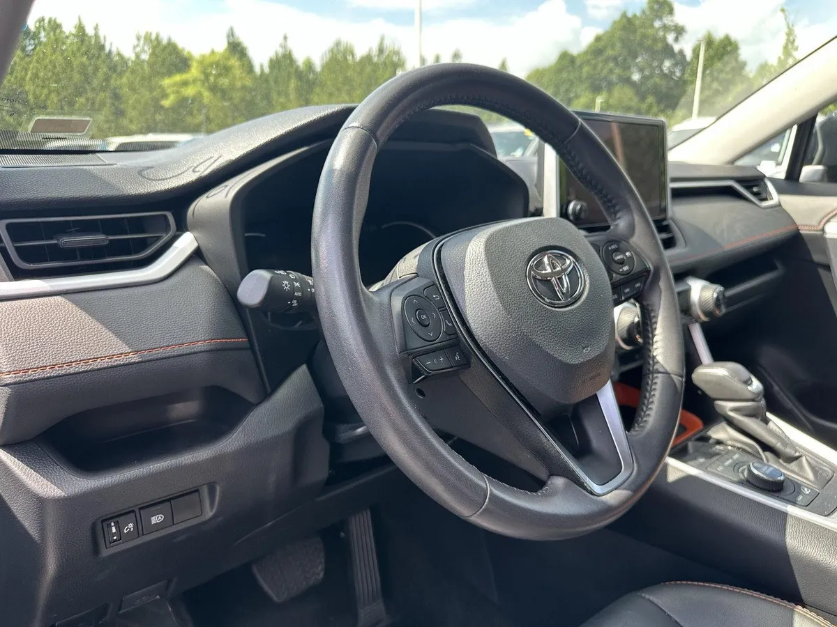 2024 Toyota RAV4 Adventure thumbnail 11