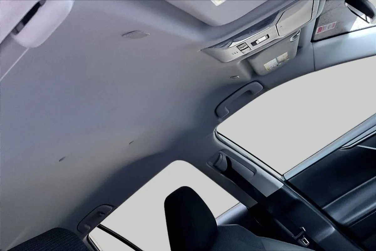 2024 Toyota RAV4 Hybrid LE thumbnail 14
