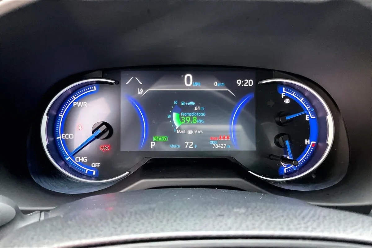 2024 Toyota RAV4 Hybrid LE thumbnail 26