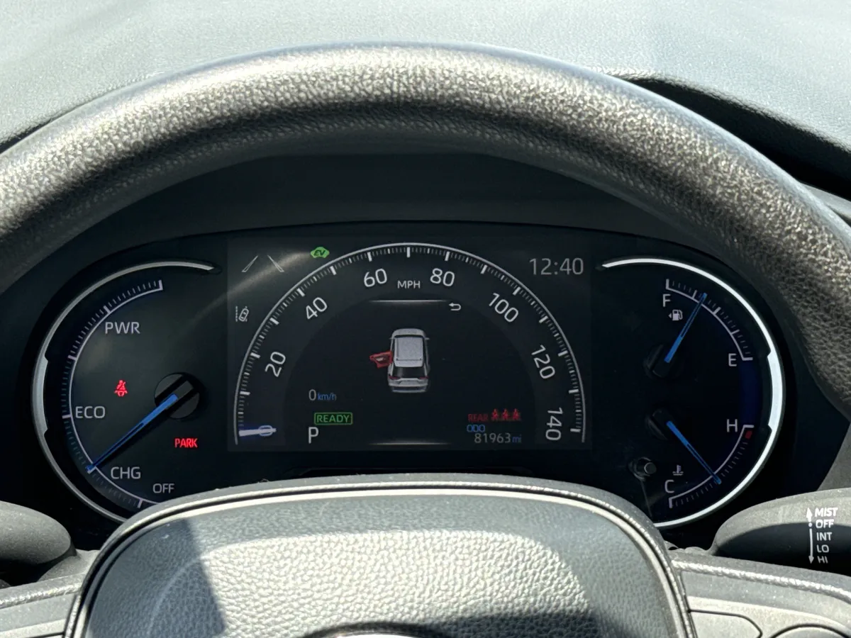 2024 Toyota RAV4 Hybrid LE thumbnail 26