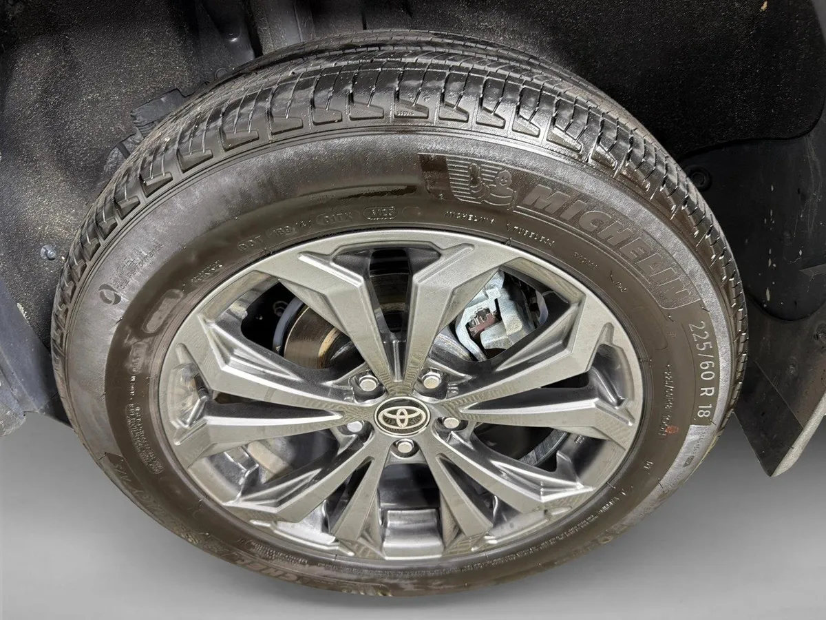 2024 Toyota RAV4 Hybrid Limited thumbnail 21
