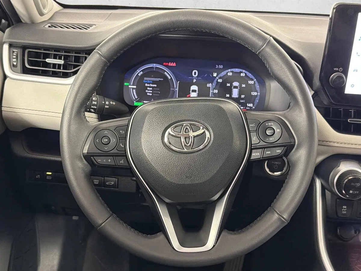 2024 Toyota RAV4 Hybrid Limited thumbnail 25