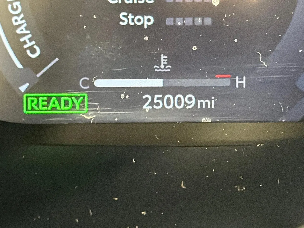 2024 Toyota RAV4 Hybrid Limited thumbnail 29