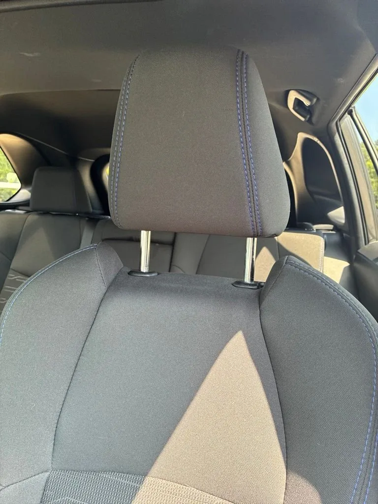2024 Toyota RAV4 Hybrid SE thumbnail 5