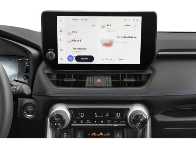 2024 Toyota RAV4 Hybrid XSE thumbnail 10