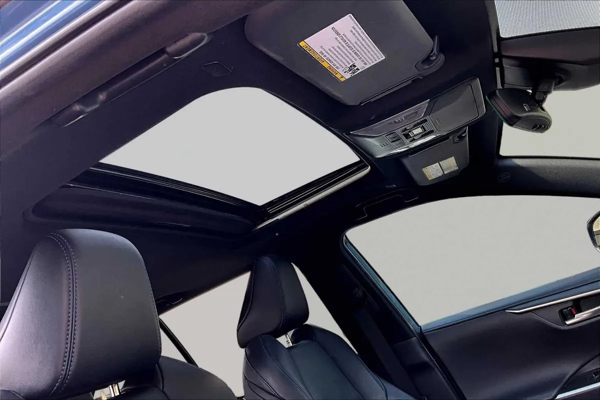 2024 Toyota RAV4 Hybrid XSE thumbnail 14