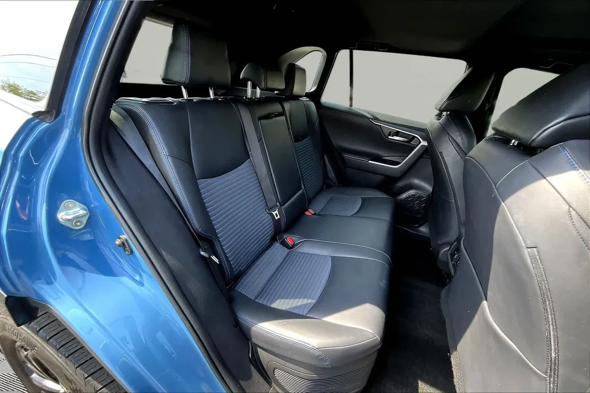 2024 Toyota RAV4 Hybrid XSE thumbnail 20